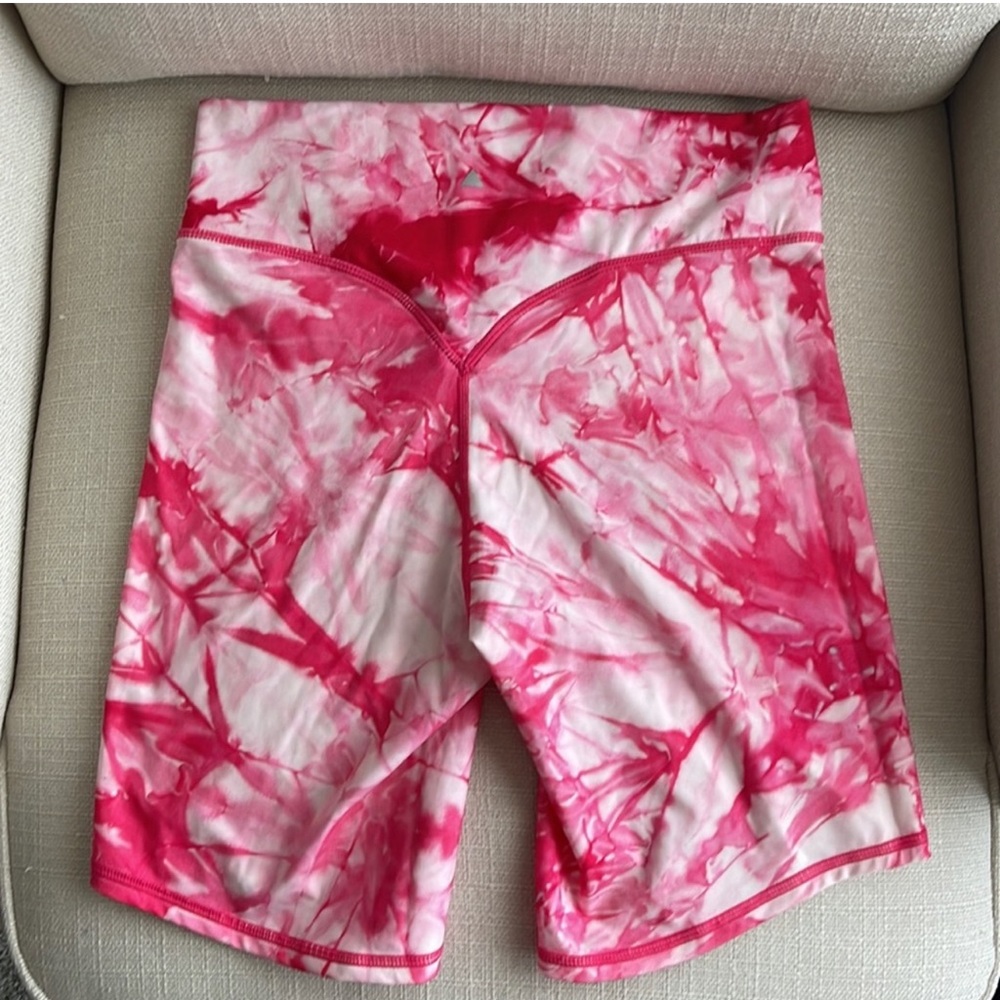 LIKE NEW! Balance Athletica (Now Vitality) Biker Shorts sz L